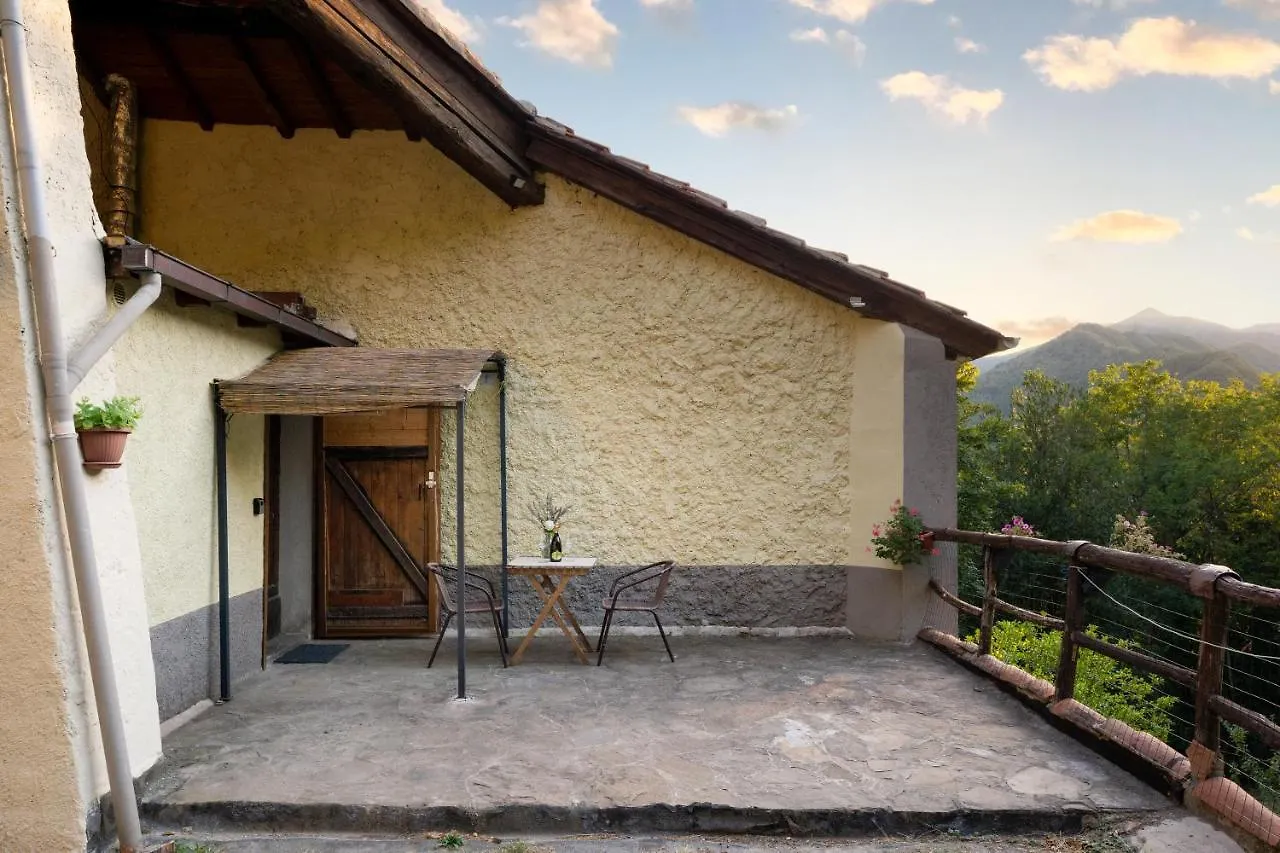 Country house La Casa Nel Bosco-Senza Auto Guest House Ponte della Venturina Italy
