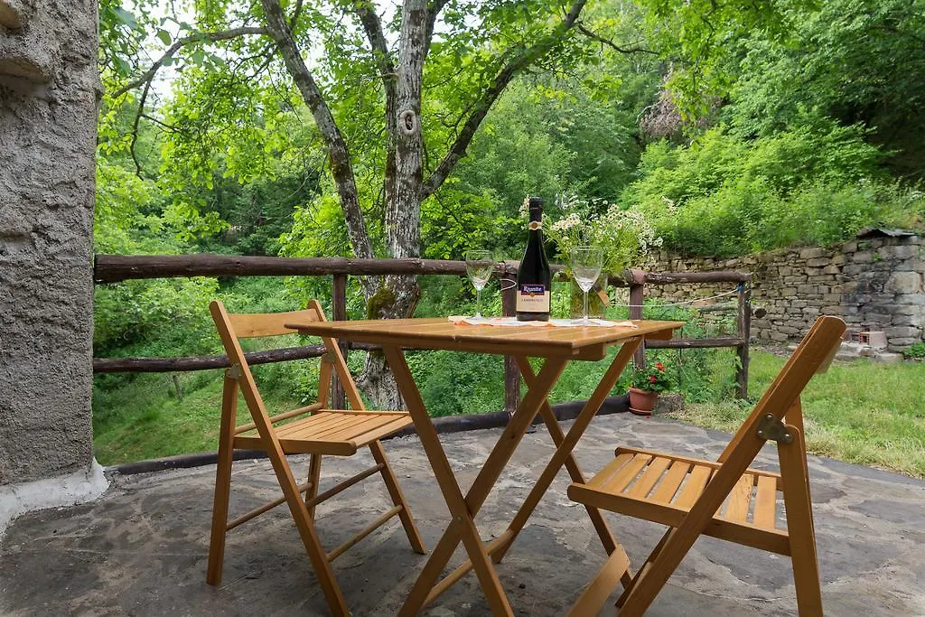 Country house La Casa Nel Bosco-Senza Auto Guest House Ponte della Venturina