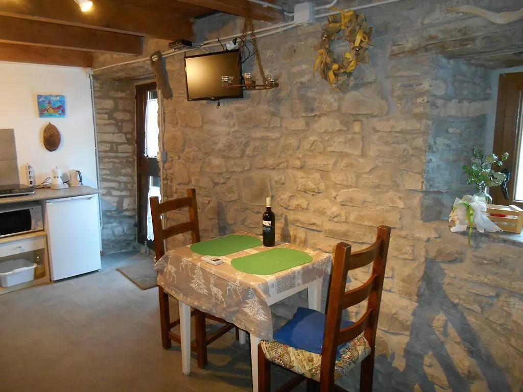 La Casa Nel Bosco-Senza Auto Guest House Ponte della Venturina